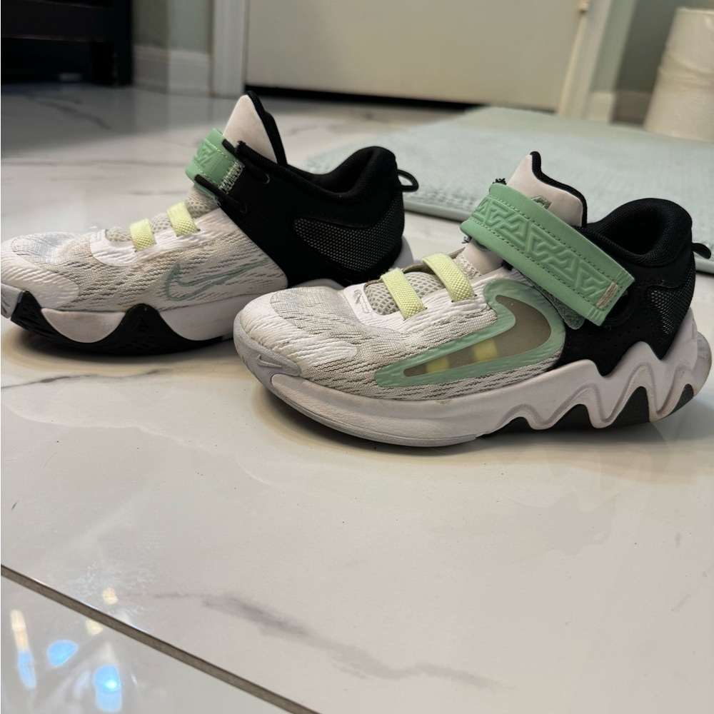 Kids Nike Tennis Shoes. Size 13. Nike Giannis Immortality 2.